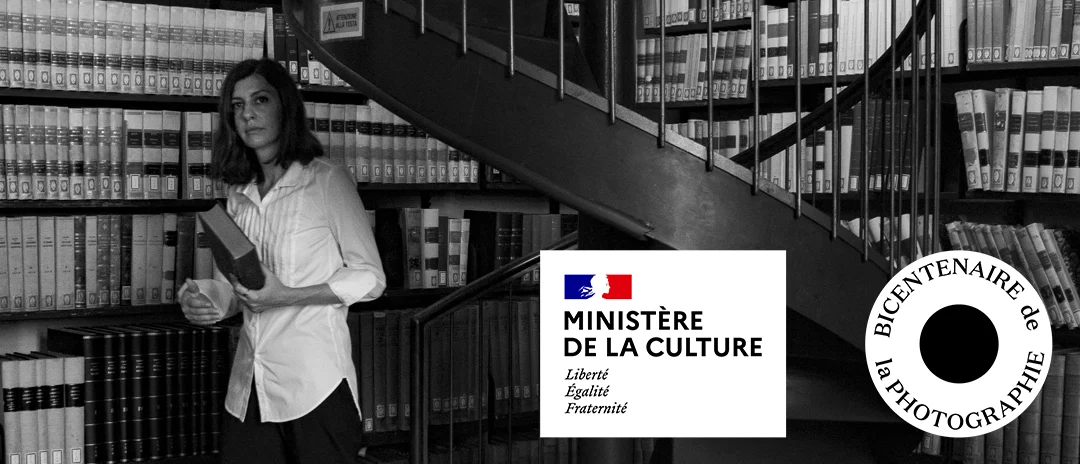 DANS LES ANTICHAMBRES / HEARD IN THE CORRIDORS